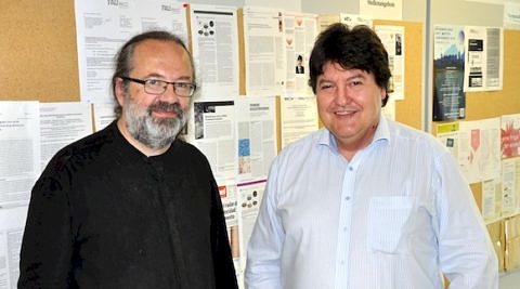 Links Prof. Dr. Michael Zaiser und rechts Prof. Dr. Aldo R. Boccaccini