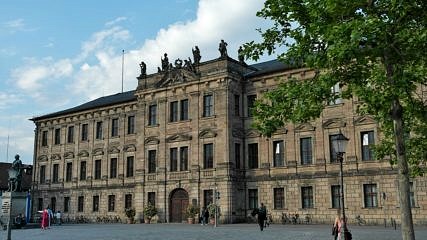 Zur Seite: NEU Warum in Erlangen studieren?